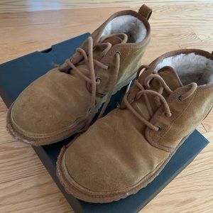 UGG Mens Size 8 Chestnut Neumel
